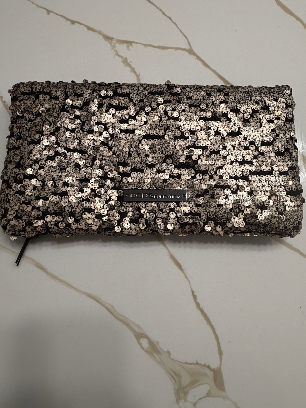 BCBGeneration Sequin Zip clutch - Champagne Sequin